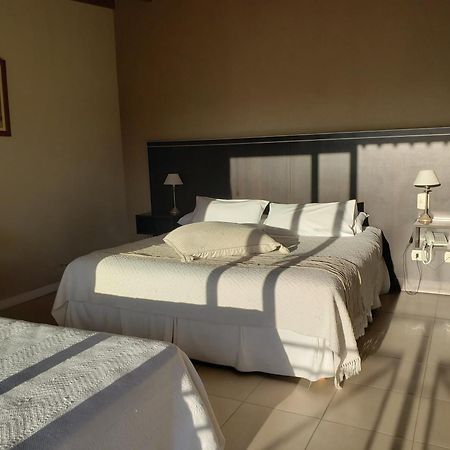 Marvic Hotel Сан-Педро Номер фото